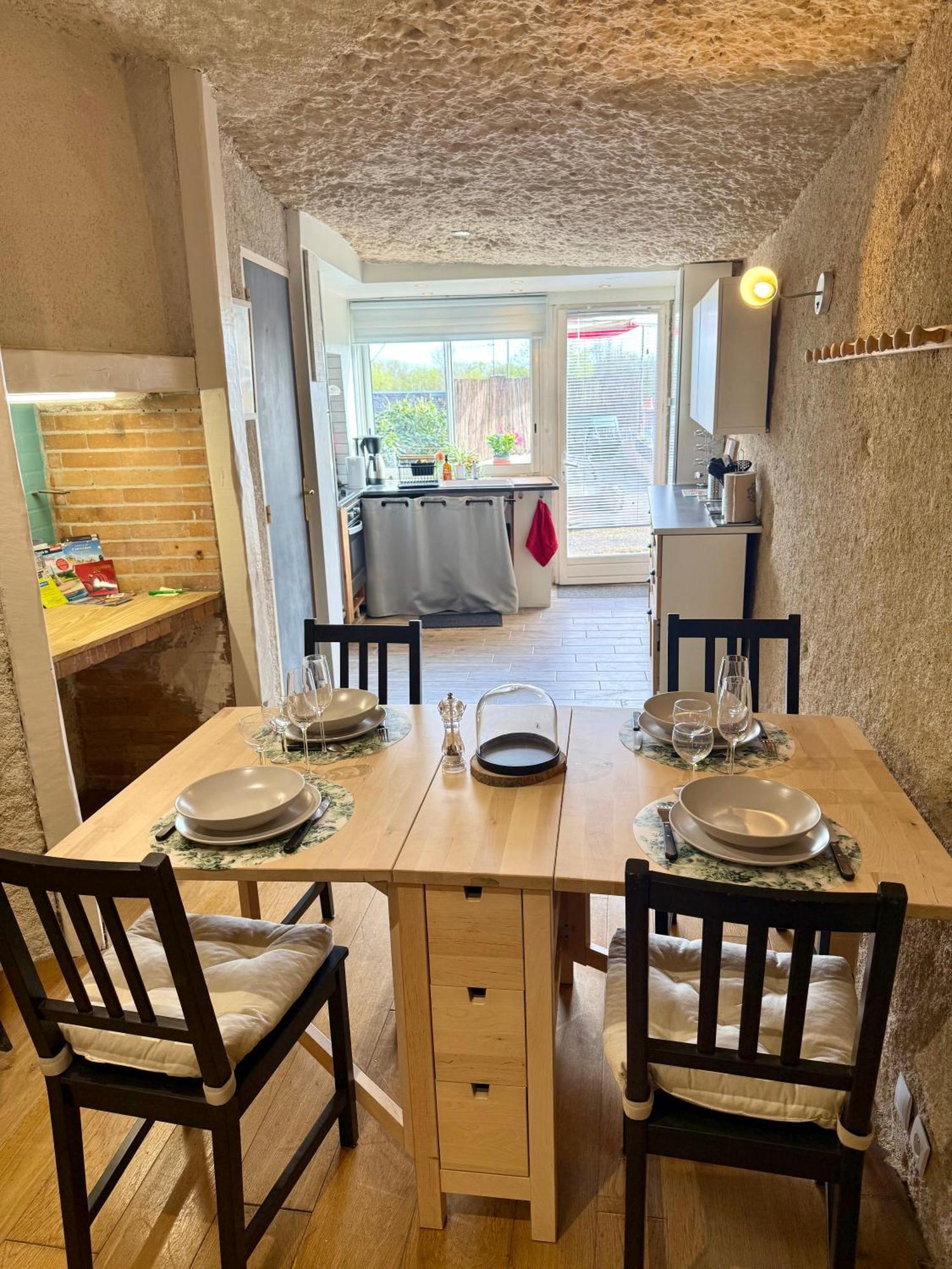 Troglodyte Du Petit Coteau Apartman Vouvray Kültér fotó