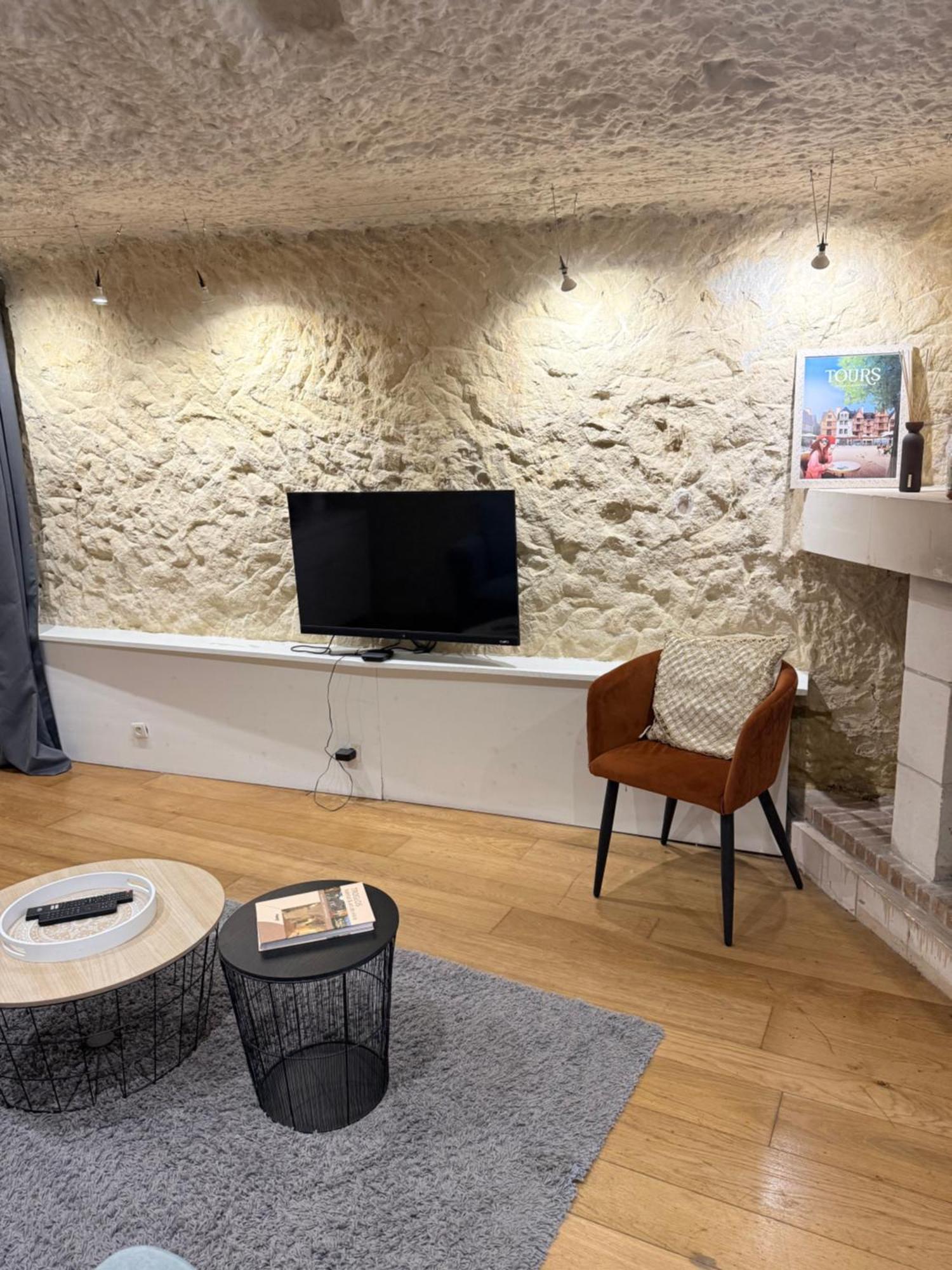 Troglodyte Du Petit Coteau Apartman Vouvray Kültér fotó